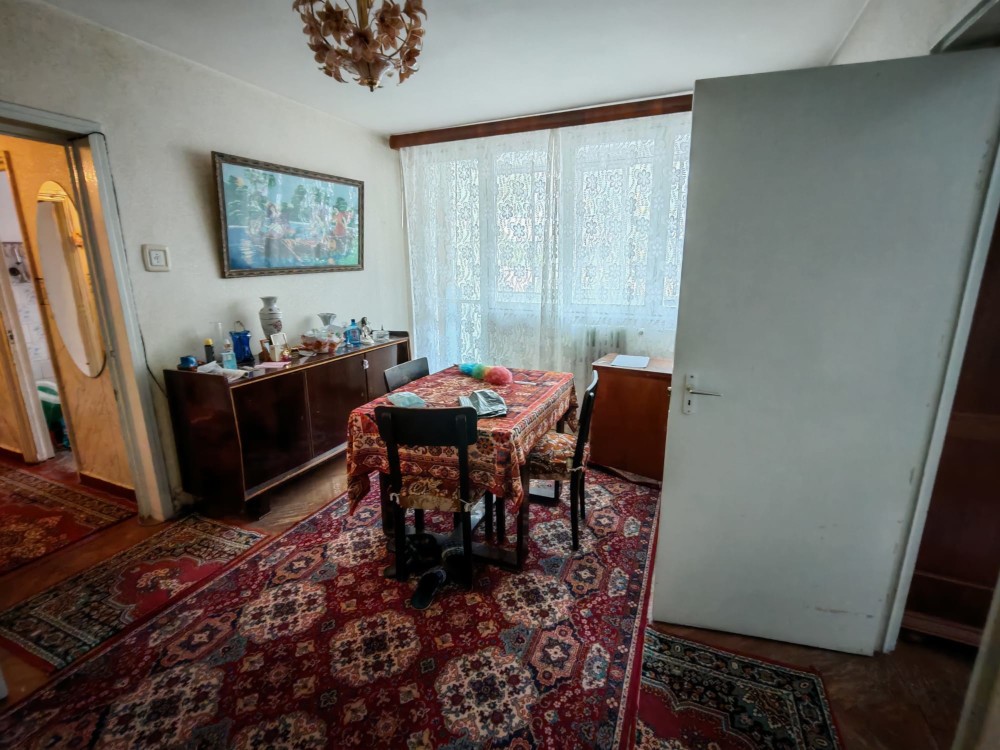 Apartament 3 camere Tiglina I